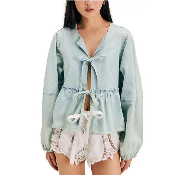 Free People Jackets & Blazers - Free People Brunch Babe Self-Tie Denim Jacket Womens Size Large Blue Boho